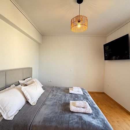 Sunny Home Private Jacuzzi Hydromassage Acropolis & Lycabettus Far View Parking 300M Metro Peristeri Αθήνα Εξωτερικό φωτογραφία