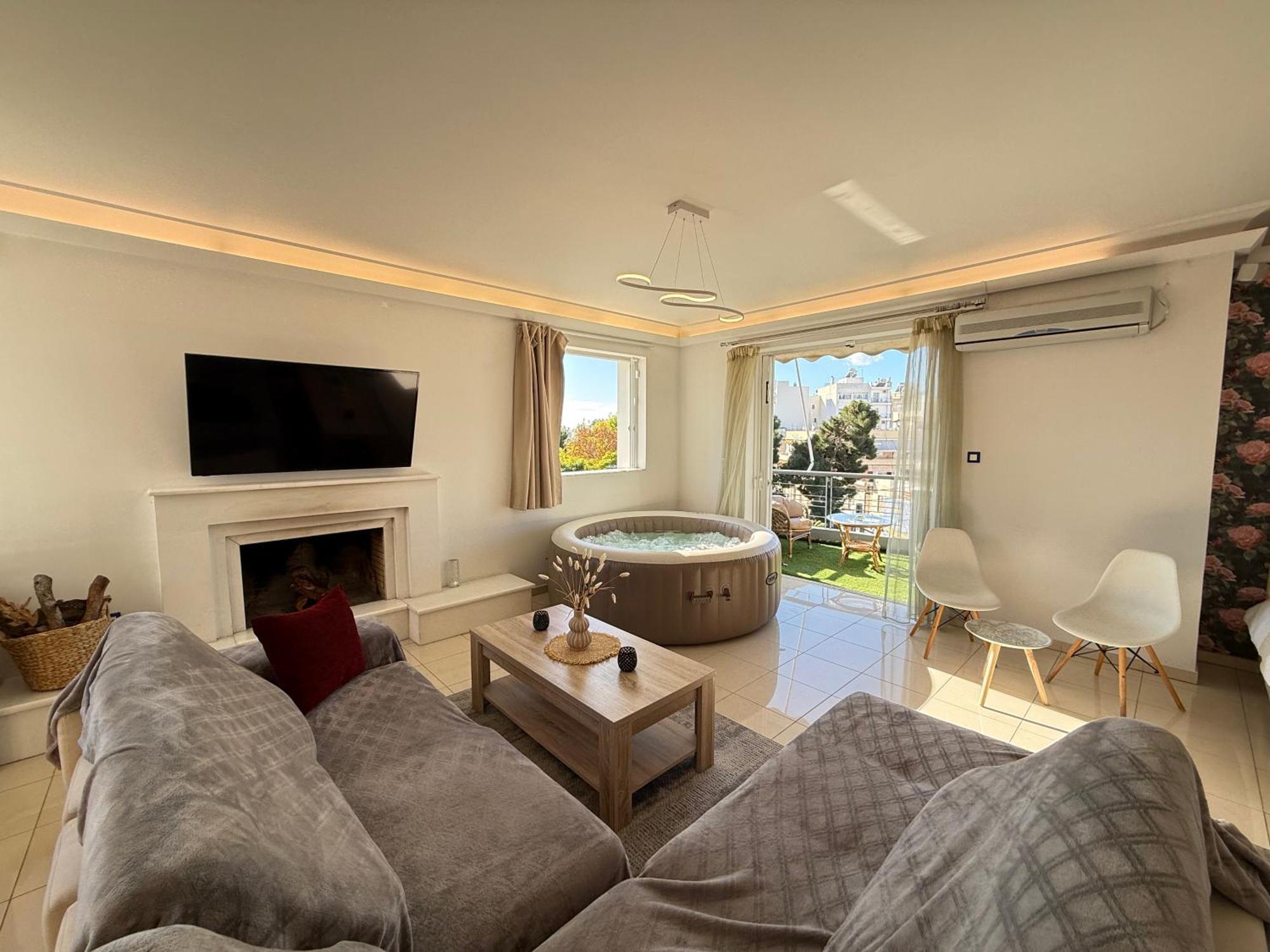 Sunny Home Private Jacuzzi Hydromassage Acropolis & Lycabettus Far View Parking 300M Metro Peristeri Αθήνα Εξωτερικό φωτογραφία